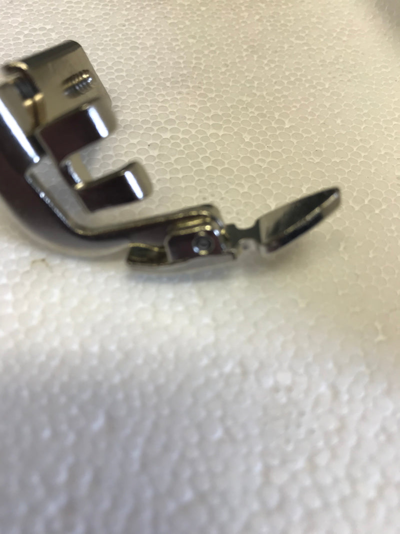 Zip Guide Foot Adjustable zip/piping foot | UK | Hampshire Sewing Machines